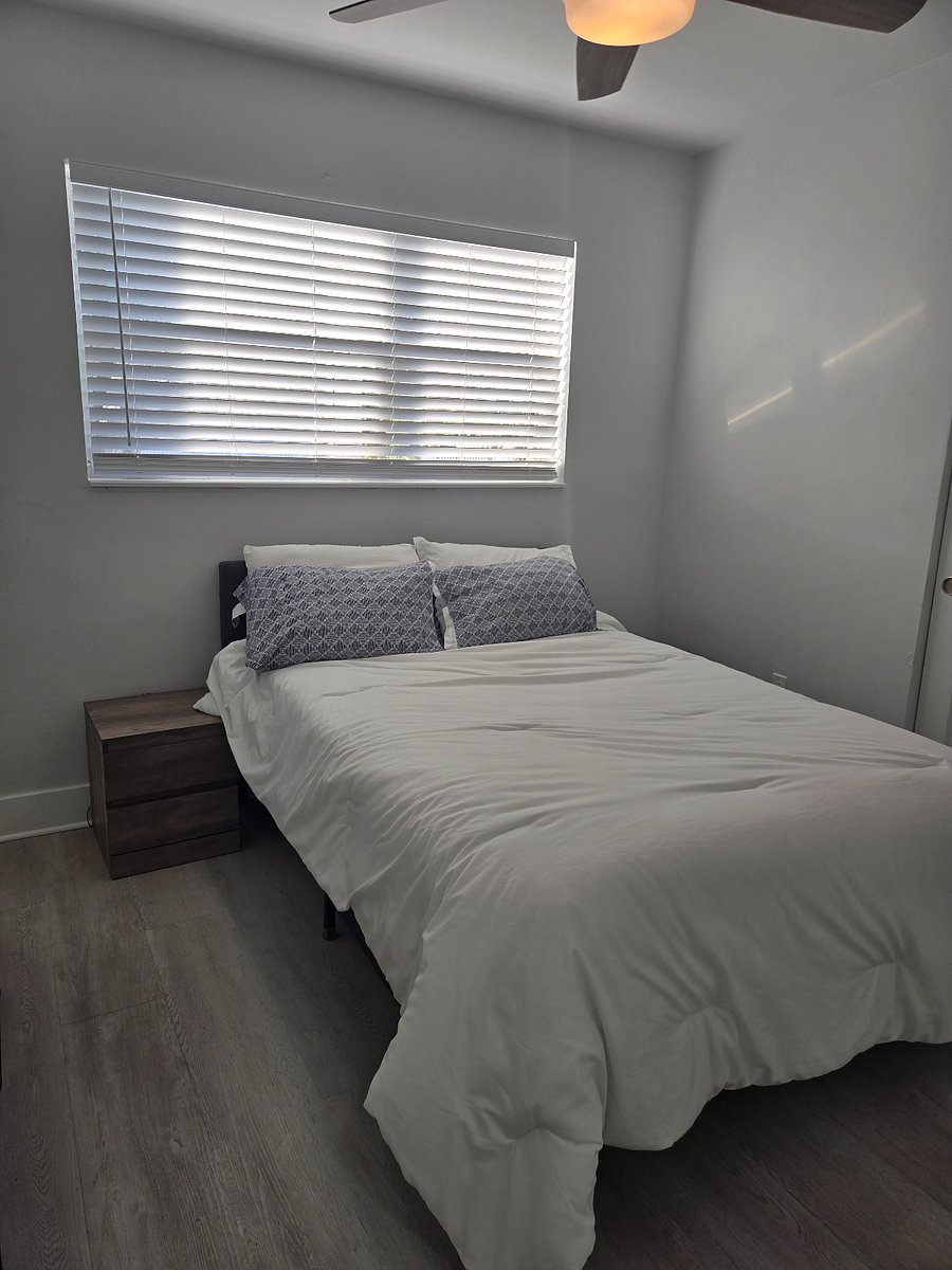 Bedroom 2 - Full Bed