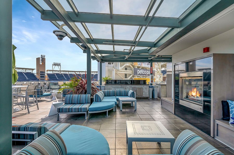 Legend Common Area Sky deck amenities.
