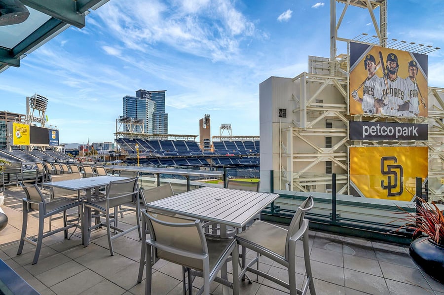 Legend Common Area Sky deck amenities.