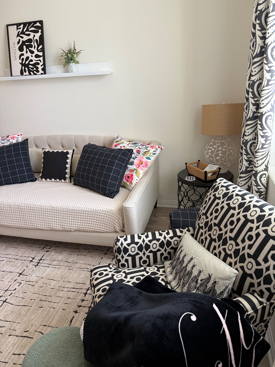 Day bed and armchair