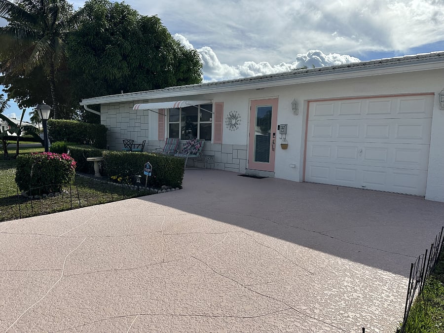 Driveway parking out front