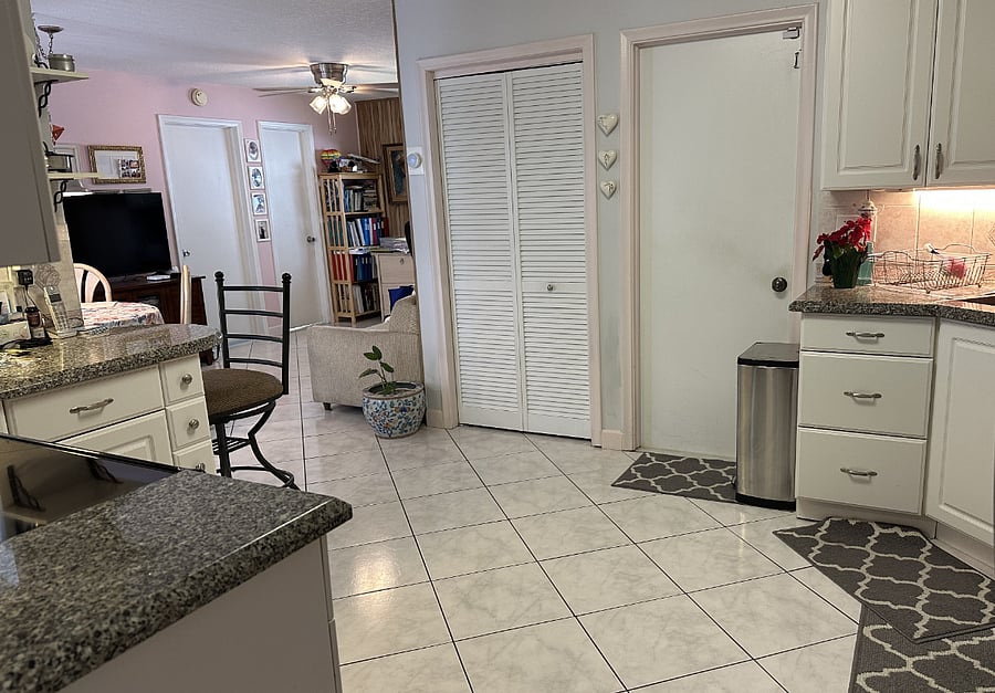 Large, well-appointed shared kitchen