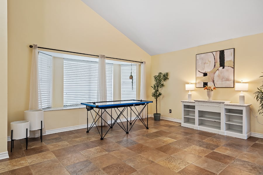 Furnished Finder property 939495_1 photo 27