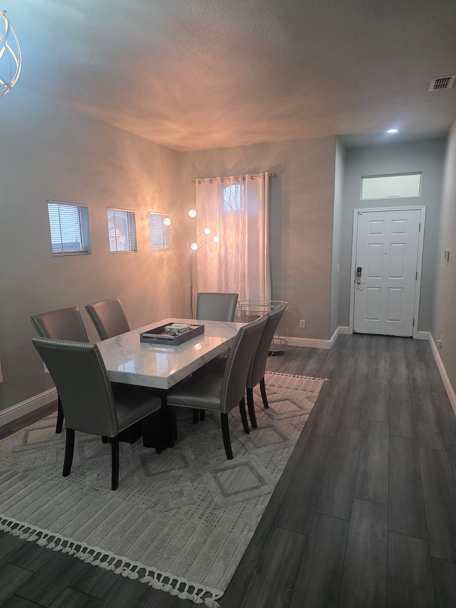 Entry room entrance