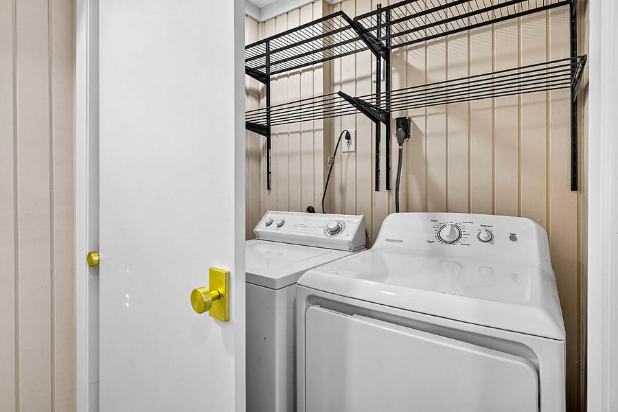 Full size washer & dryer w/Laundry area