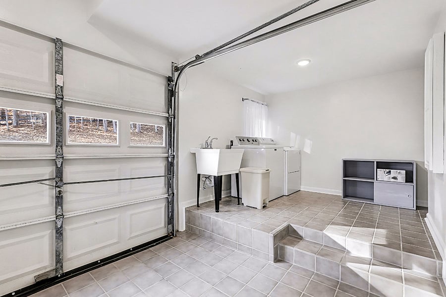 Laundry room and ironing station.