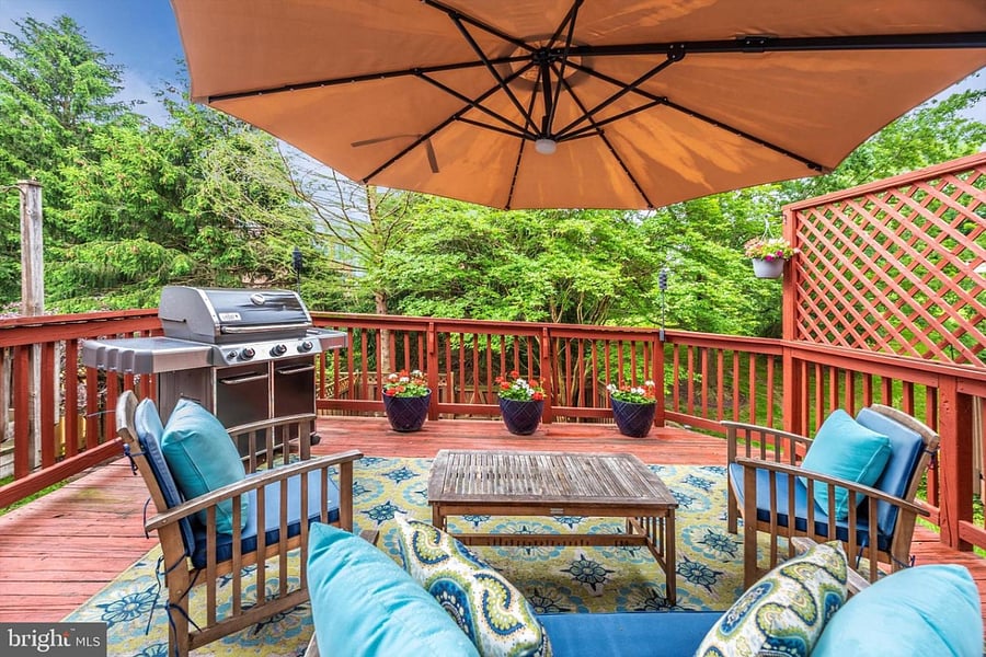 balcony, has been recently renovated so do not have current picture but it looks even better.