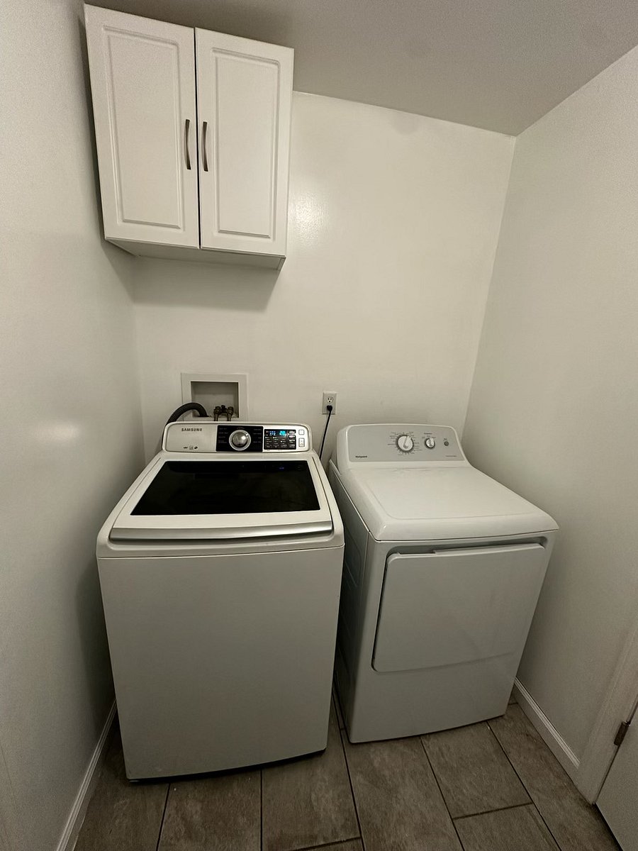In Unit Washer and Dryer
