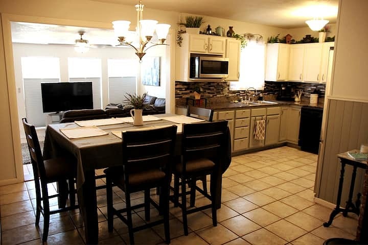 Furnished Finder property 939600_1 photo 7