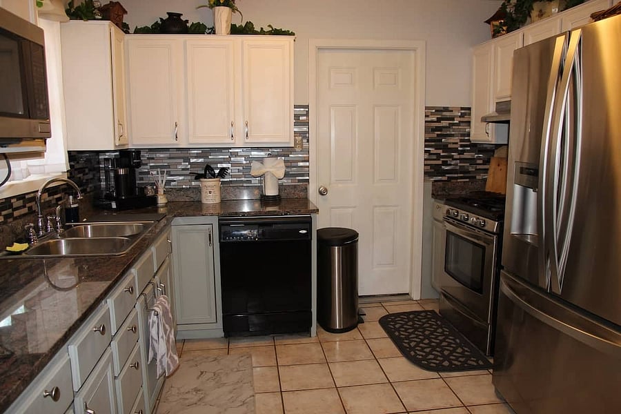 Furnished Finder property 939600_1 photo 6