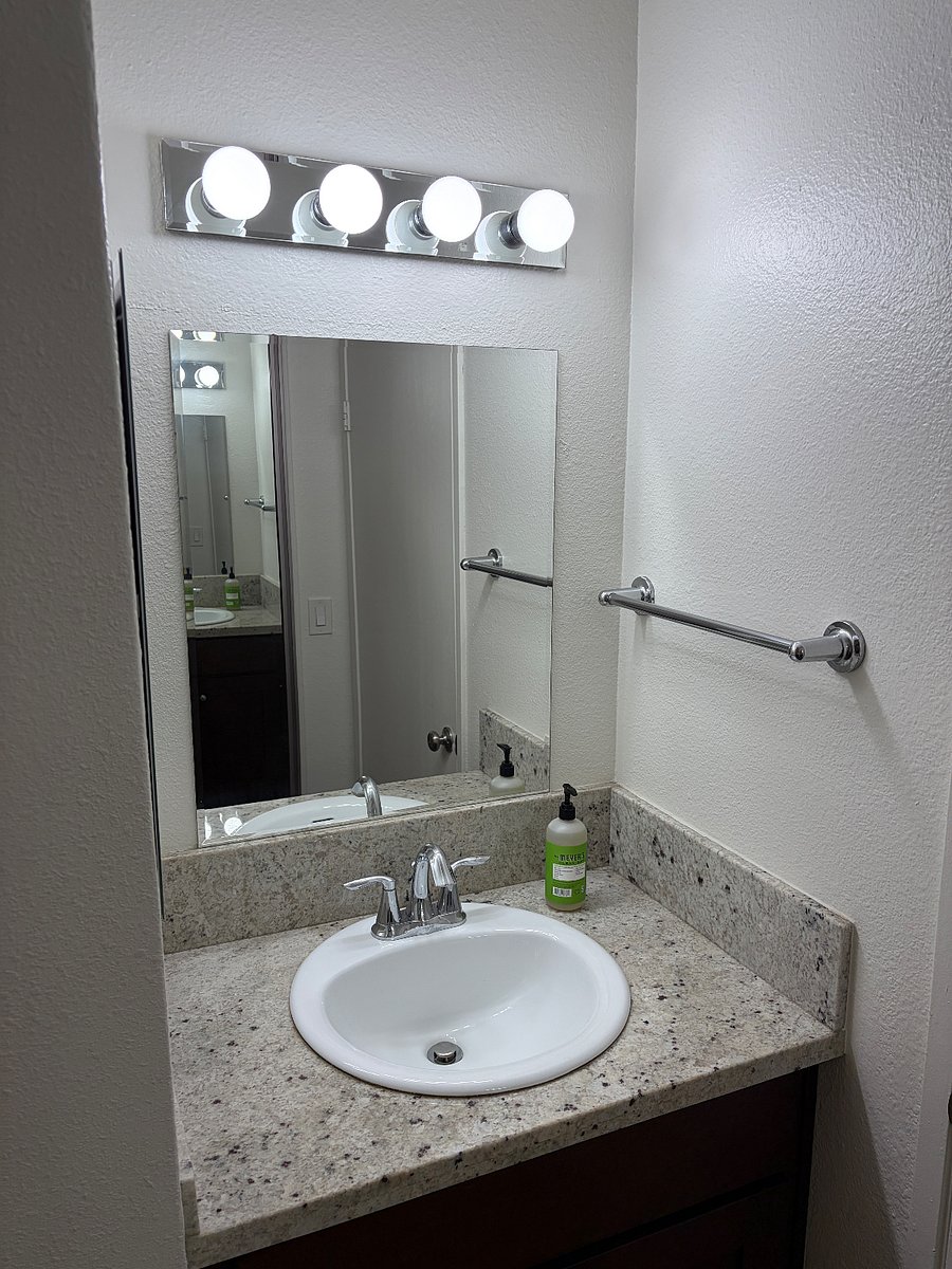 Furnished Finder property 939605_1 photo 4