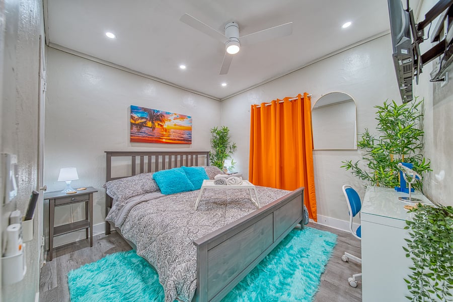 King Sized Bed - Room 2