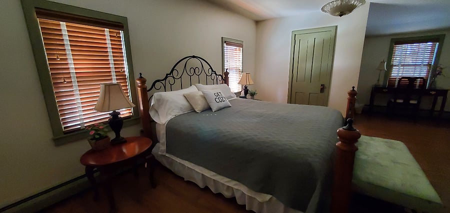 king bedroom