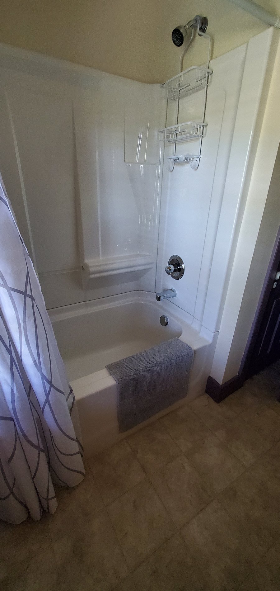 2nd floor bathroom