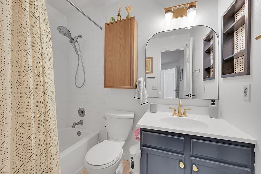 Primary bath