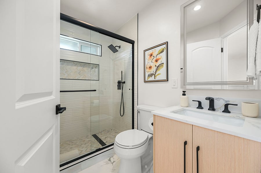 Fully remodeled master bath