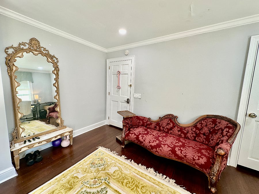 Private seating area
