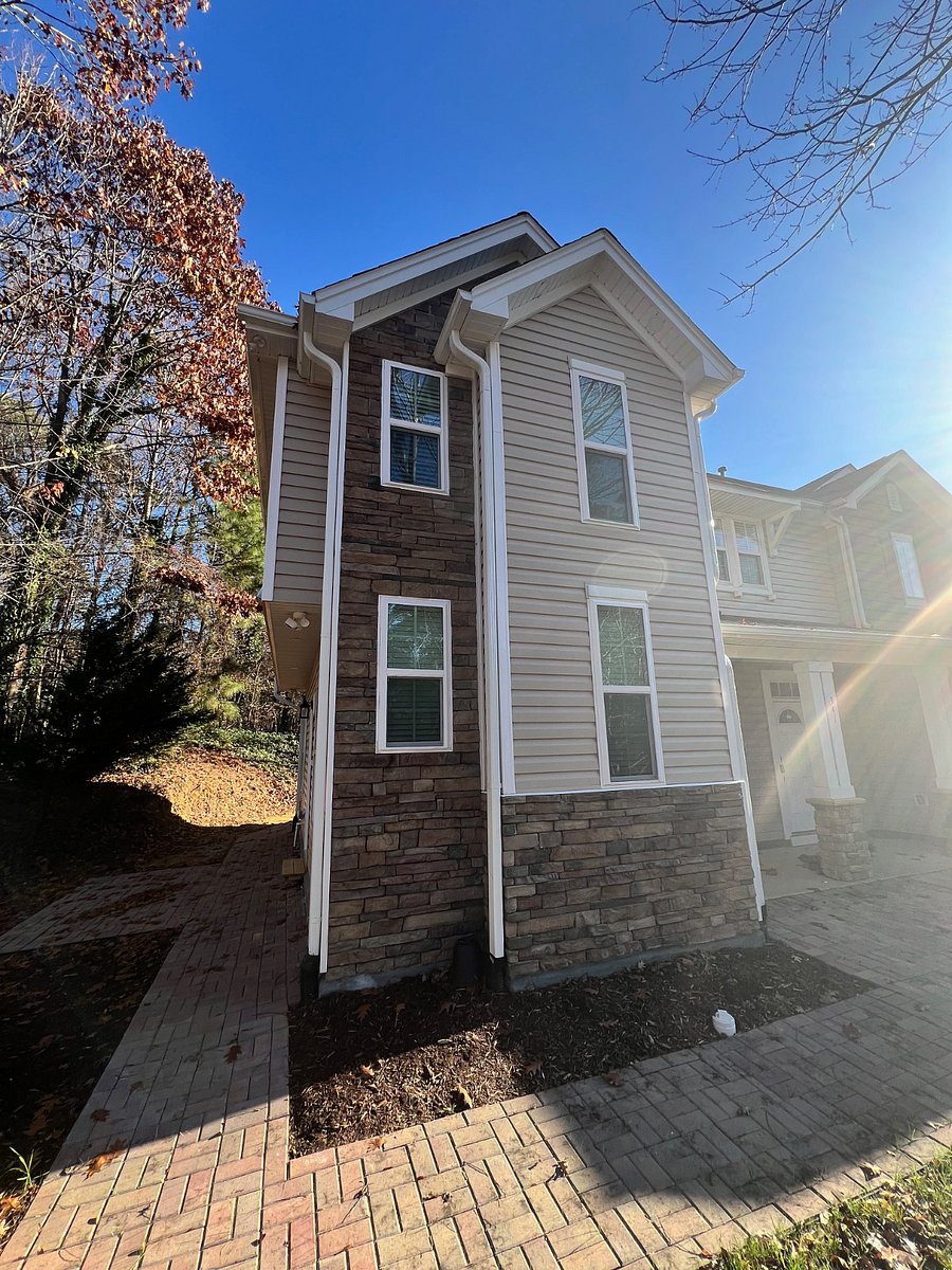 Quiet residential setting with private access
