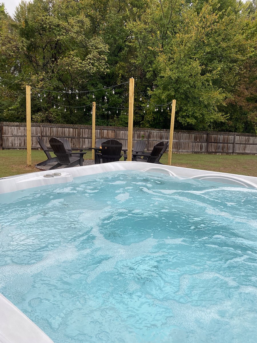 Hot tub