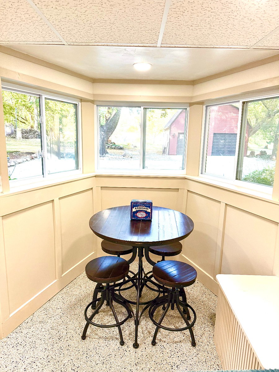 Basement entertainment space