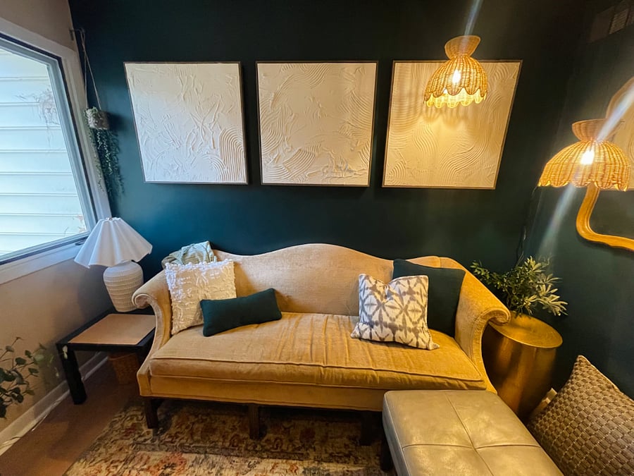 private lounge/office 