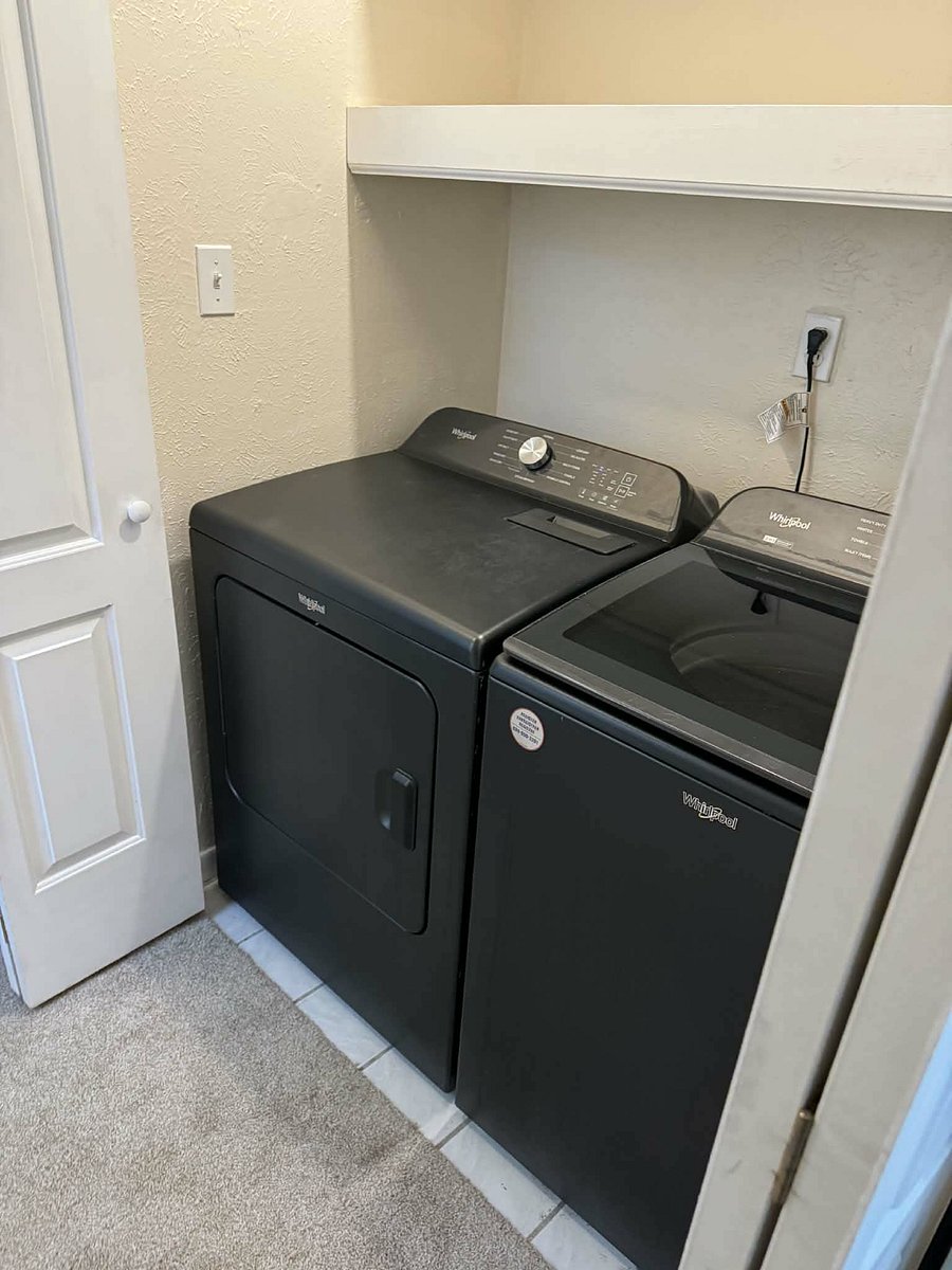 Full Size Washer / Dryer
