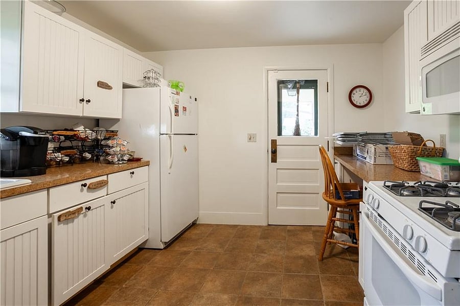 shared kitchen