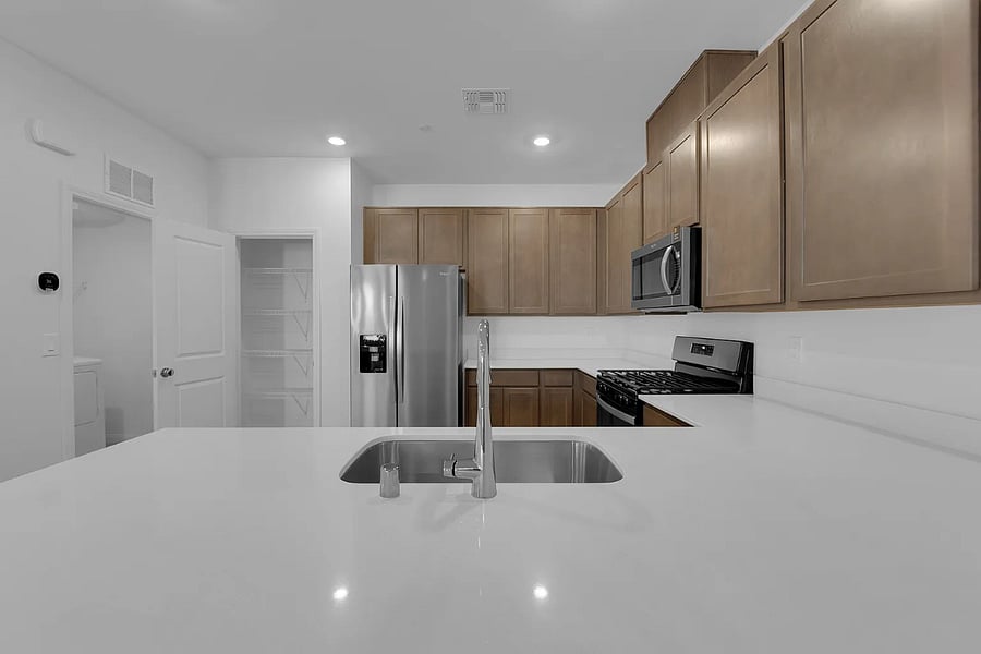 Kitchen with appliances less than a year old