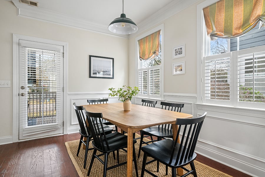 Breakfast nook