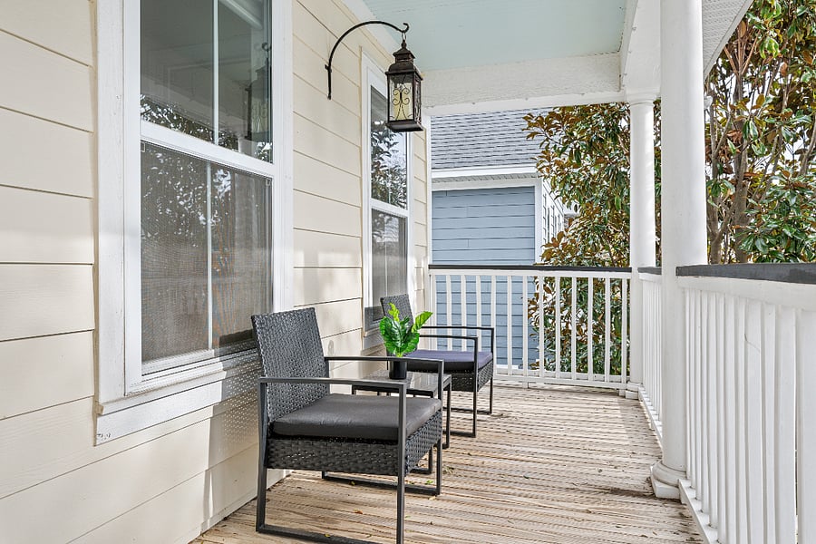 upstairs patio off the master bedroom