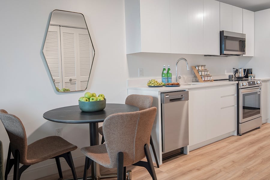 Where culinary inspiration meets refined design.
This dining island welcomes everything from morning coffee to evening bites.