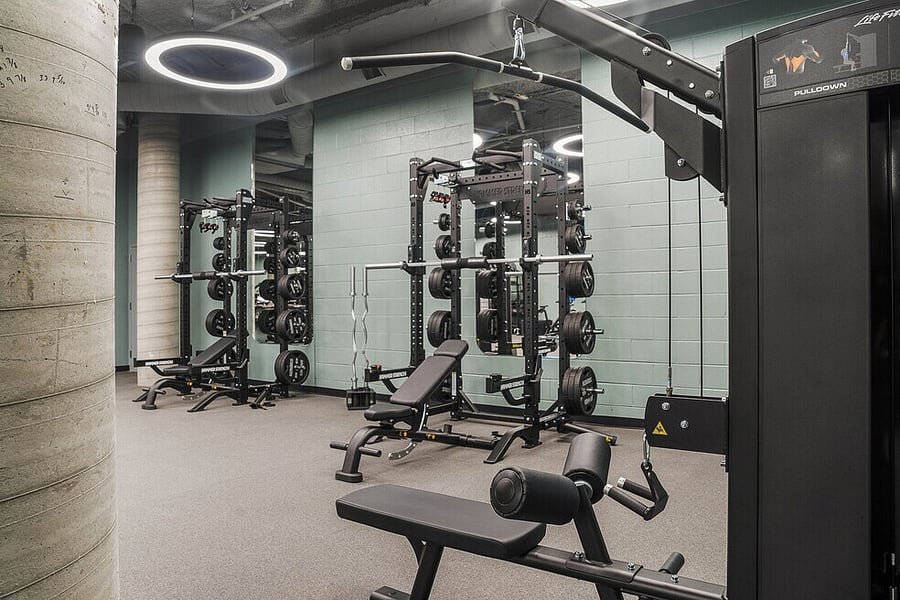 A modern fitness center designed for both energy and focus.
Stay committed to your routine in a space built for performance.