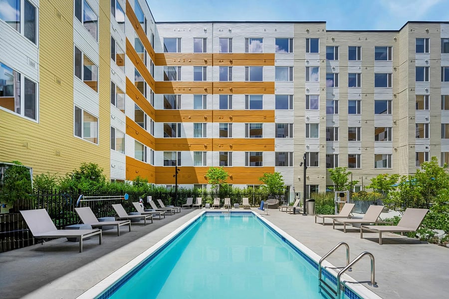 A serene swimming pool designed for pure relaxation.
Unwind in a calm, inviting space surrounded by refined comfort.