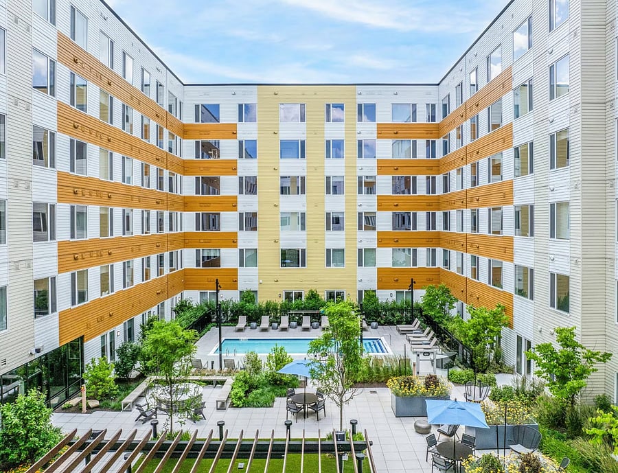 Where sparkling waters meet elegant outdoor design.
Enjoy a refreshing escape just steps from your door.
