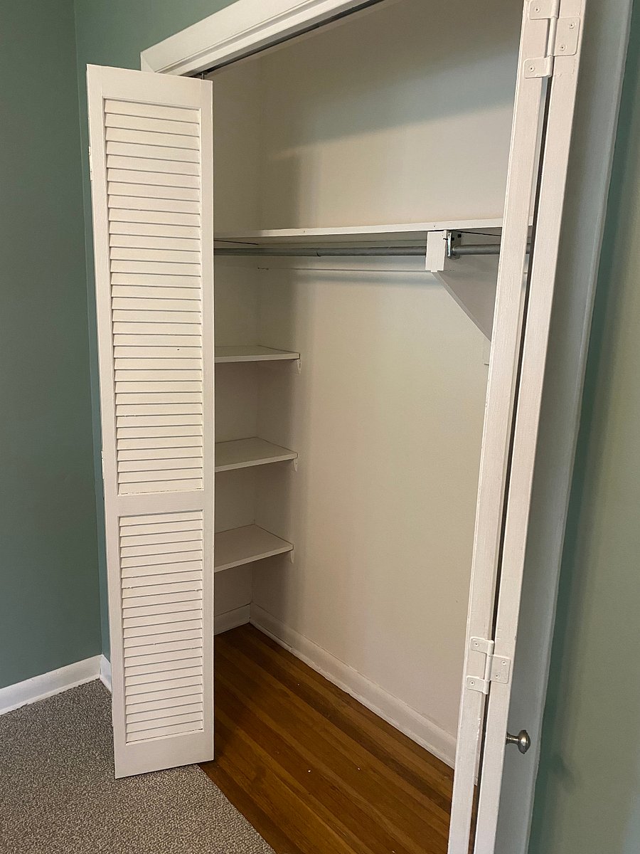 ROOM 1