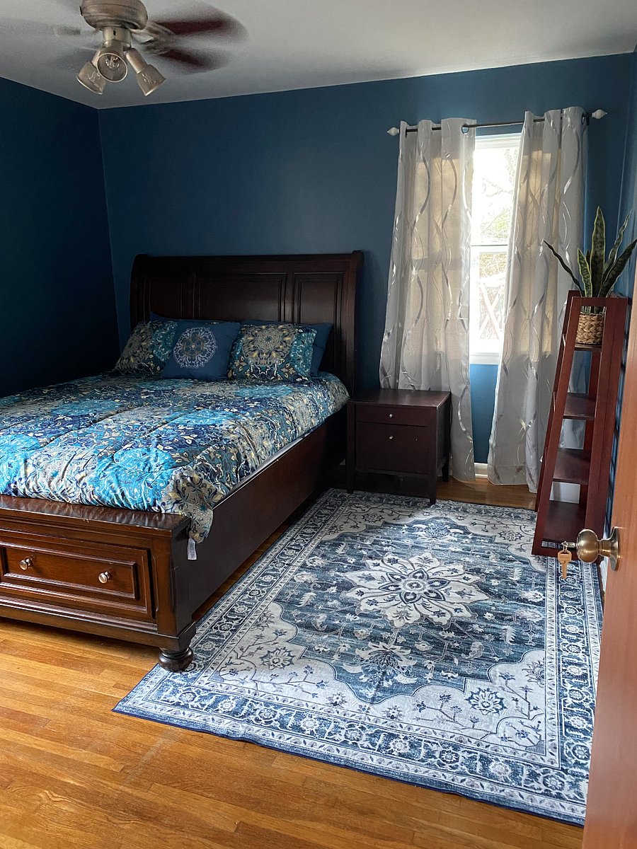 ROOM 2
