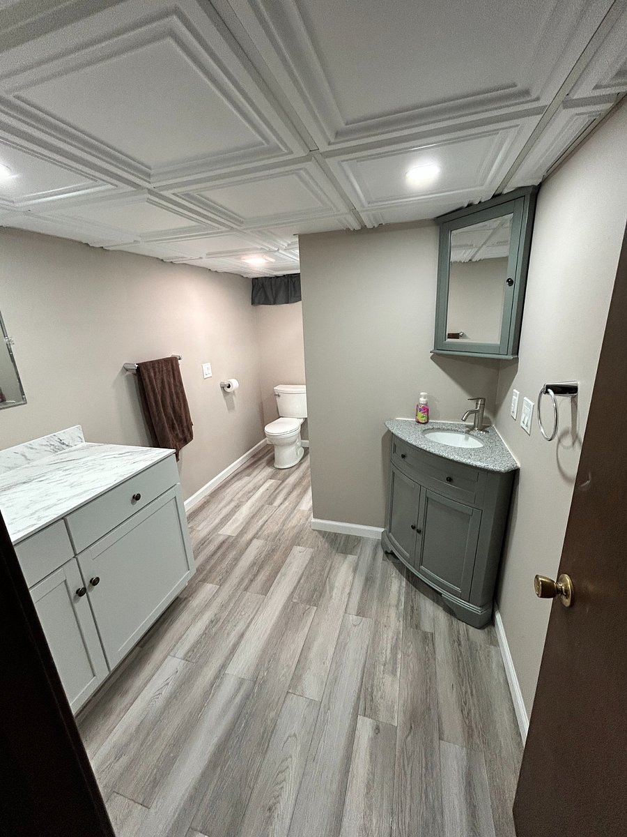 Full downstairs bathroom with walk in shower 