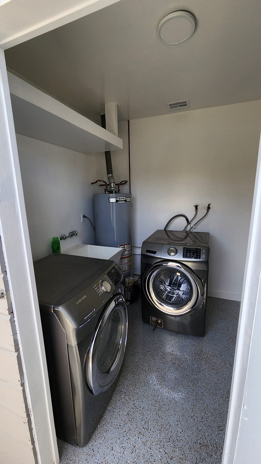 Laundry with epoxy and storage