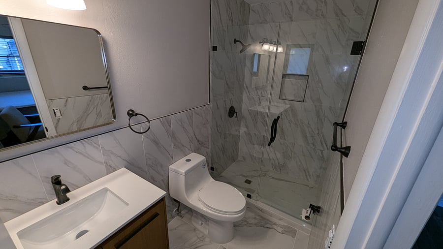Primary BR bath
