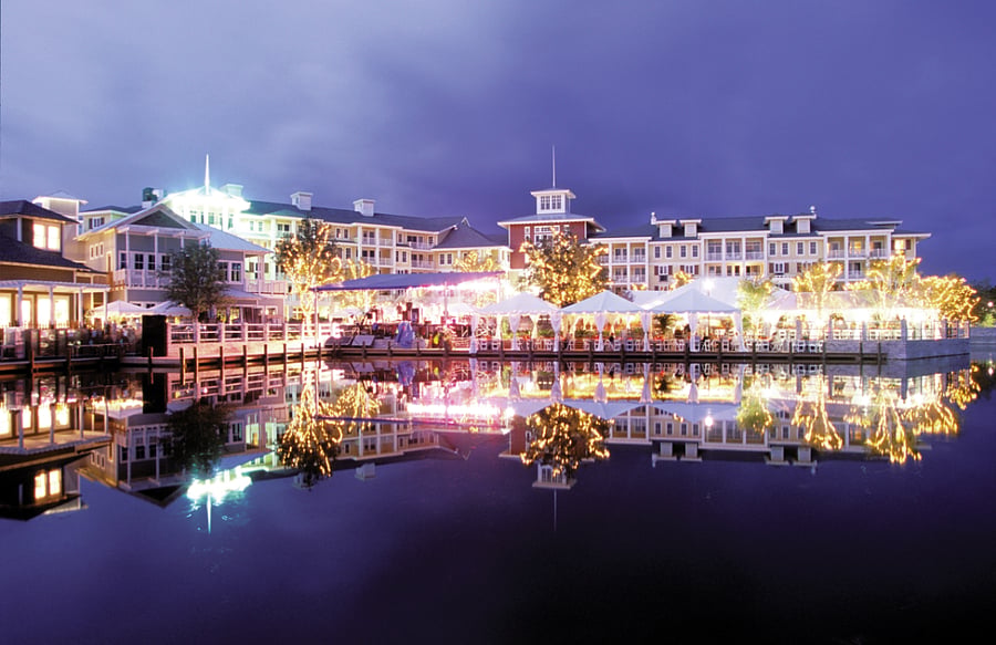 Village of Baytowne Wharf nighttime fireworks & live entertainment year round!