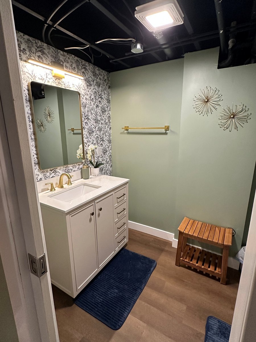 Full Bathroom - Shower, Downstairs