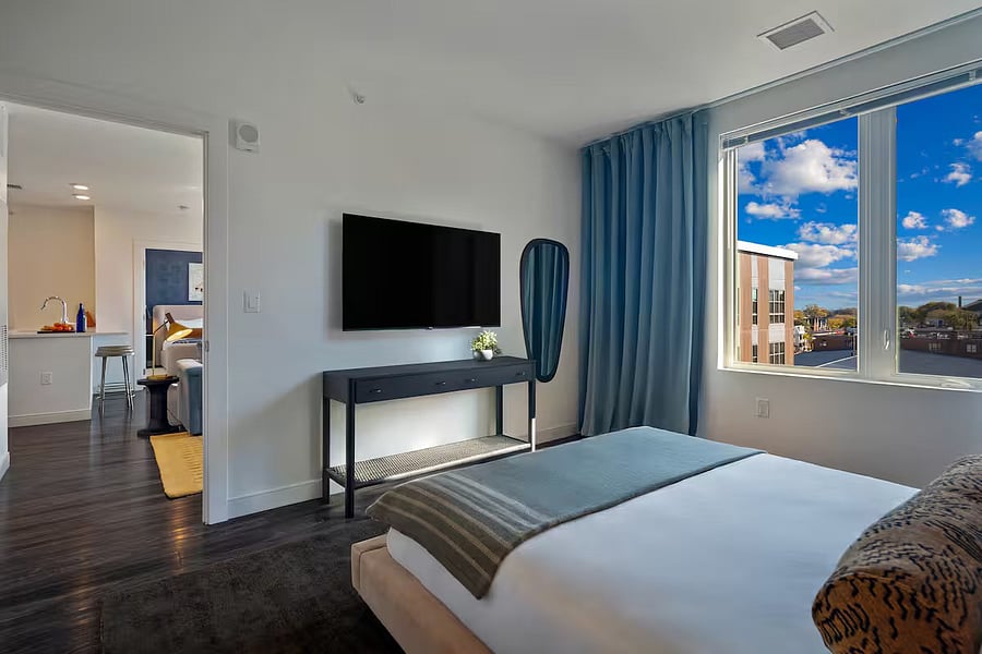 Soft textures, warm tones, and a sense of quiet luxury.
This bedroom invites you to unwind and recharge.