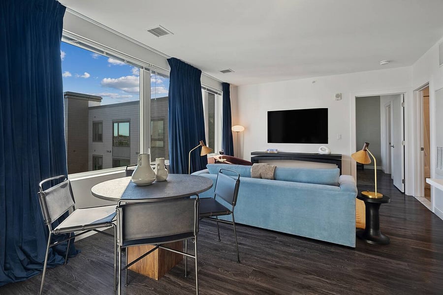 A seamless blend of function and sophistication.
Your dining area set the stage for relaxed, elevated living.