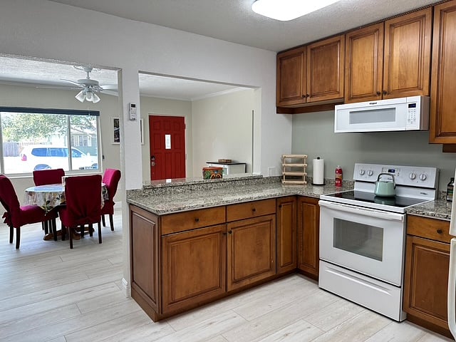 Open kitchen