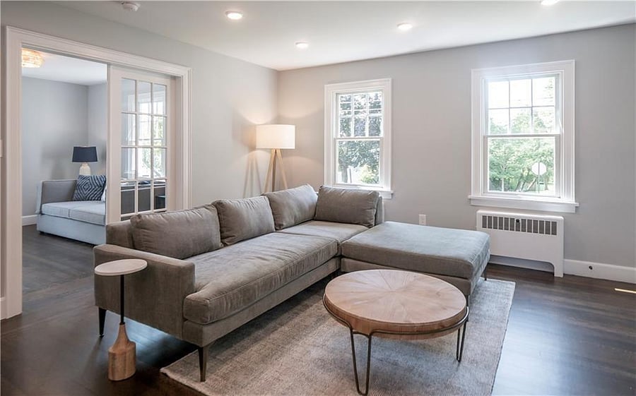 Livingroom with guest nook off of it