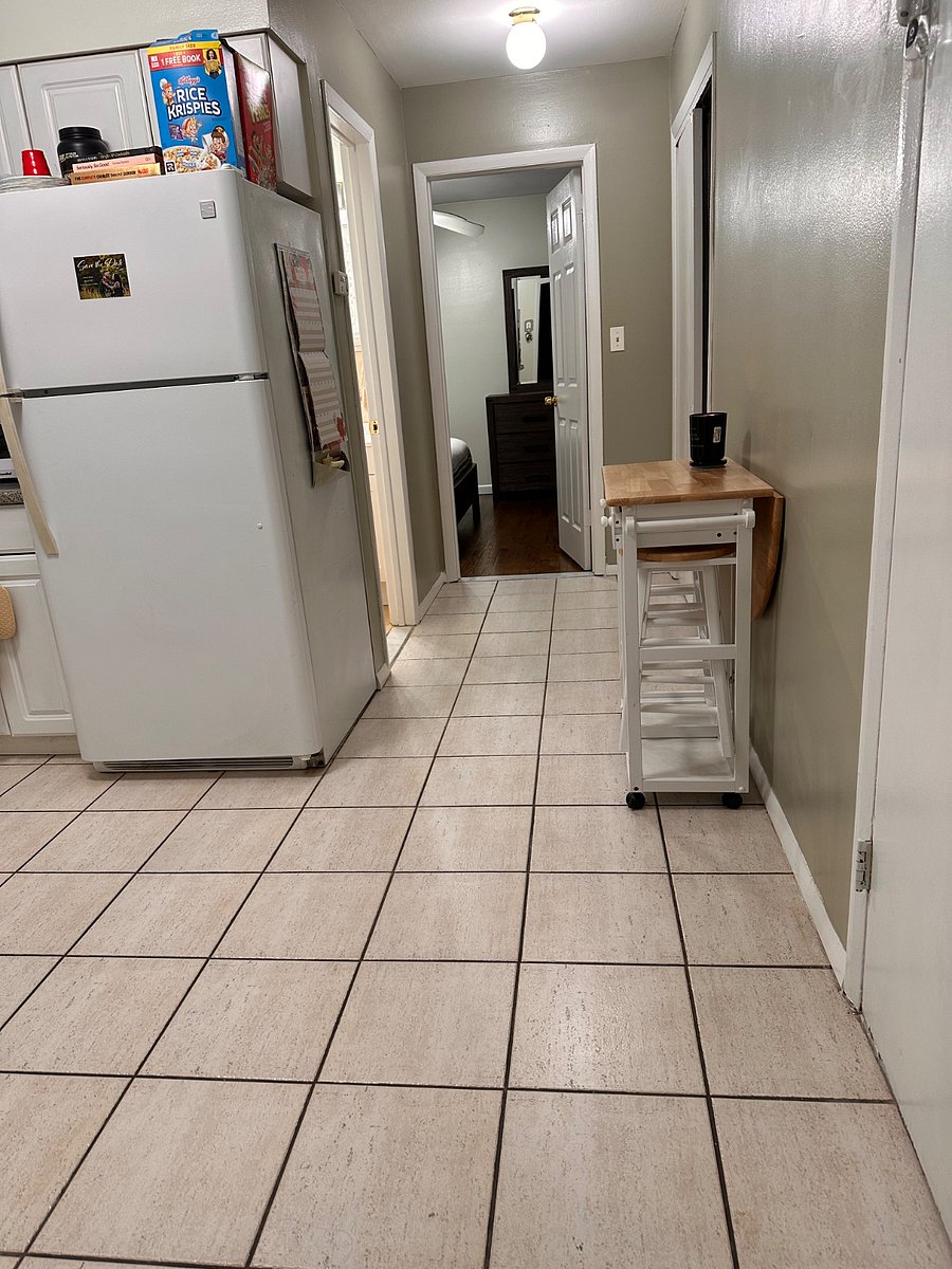 Kitchen/Hallway