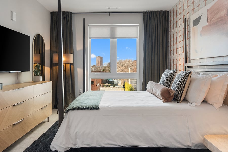 A peaceful sanctuary with thoughtful design in every detail.
Wake refreshed in a space created for pure comfort.