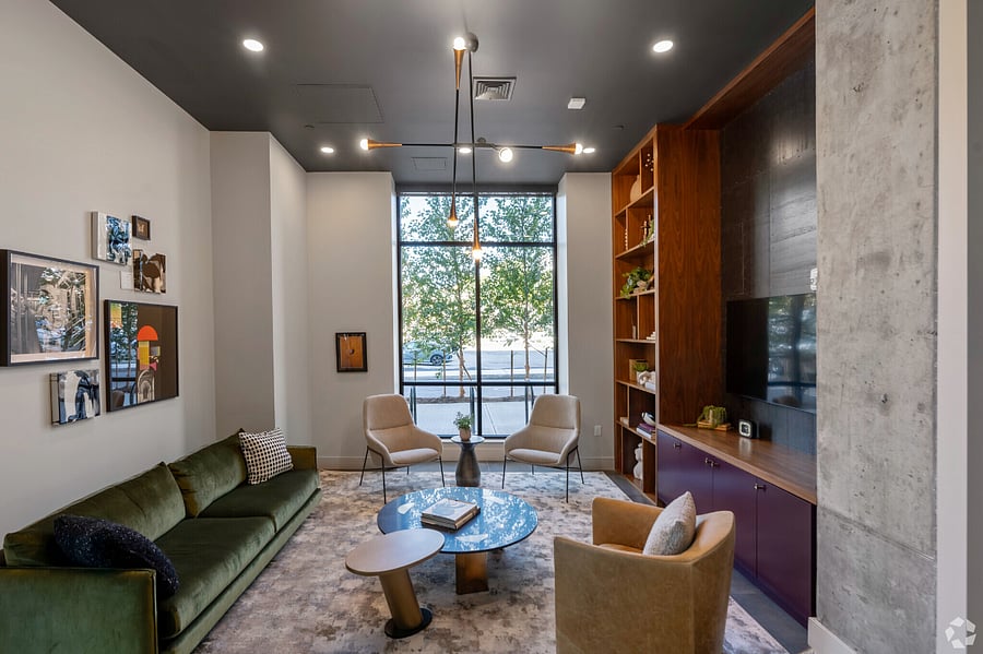 A beautifully curated lounge that blends comfort with modern elegance.
Settle into a space designed for quiet moments and warm gatherings.
