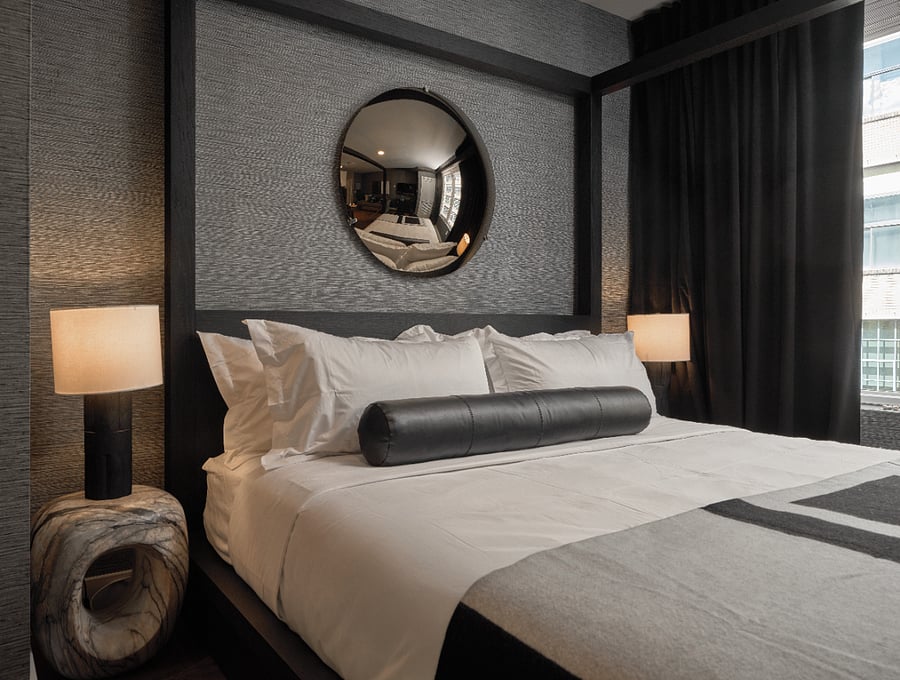 A sophisticated open-concept studio with a graceful sense of flow.
Experience comfort, style, and convenience in one thoughtfully curated space.