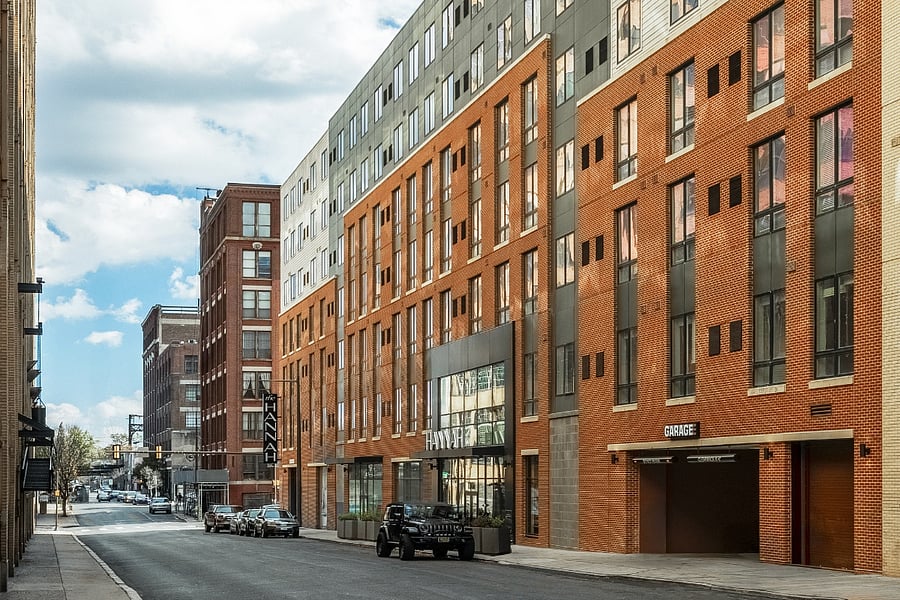 A modern, design-forward building that sets the tone for your stay.
Experience elevated living from the moment you arrive.